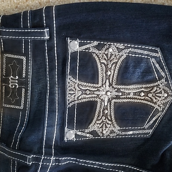 NWT Miss Me Chloe Boot Cut Bling Cross Jeans Size 29 Long - Picture 11 of 12
